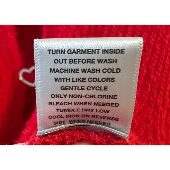 Madden Girl Women's Red Crew Neck Long Sleeve Sweater Soft Hearts Size XL - Picture 4 of 6